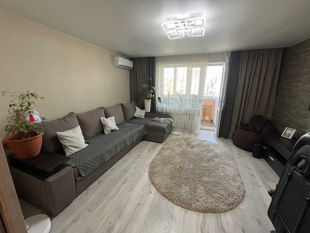 Продажа 3-комнатной квартиры 68.8 м², Російська, 47