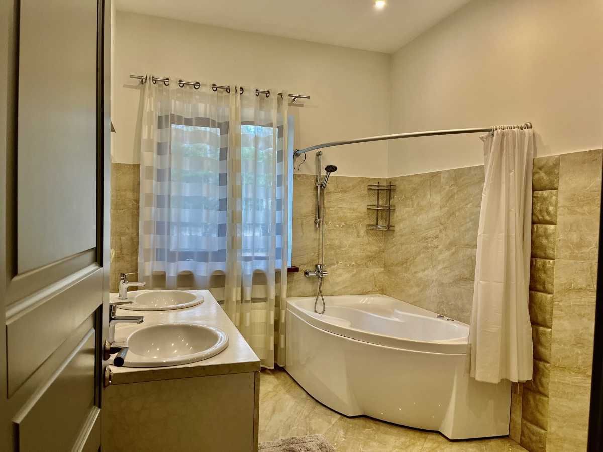 Продажа дома 120 м², Лісова, 14