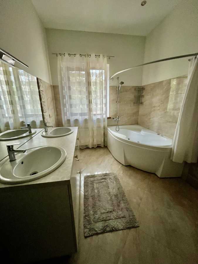 Продажа дома 120 м², Лісова, 14