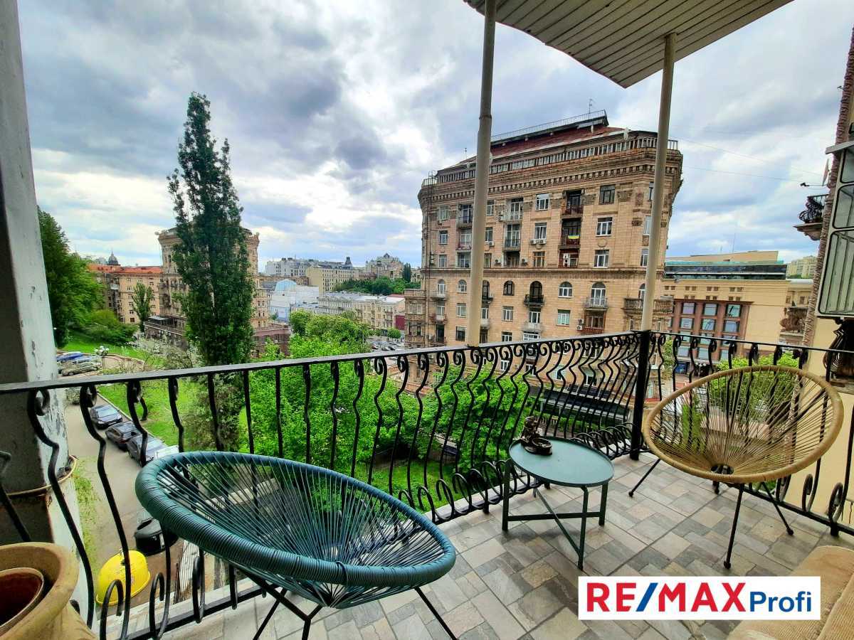 Продаж 2-кімнатної квартири 67 м², Лютеранська вул., 8