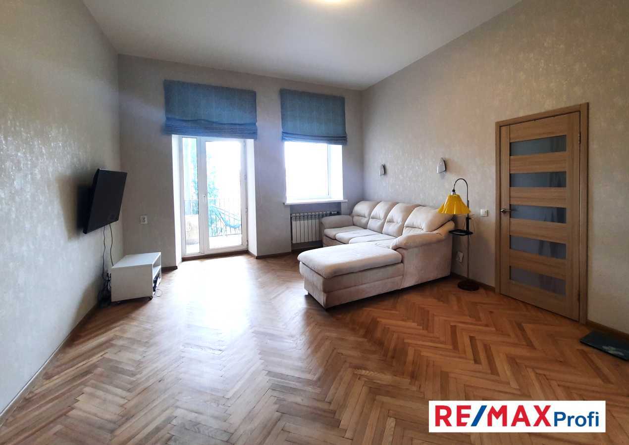 Продаж 2-кімнатної квартири 67 м², Лютеранська вул., 8