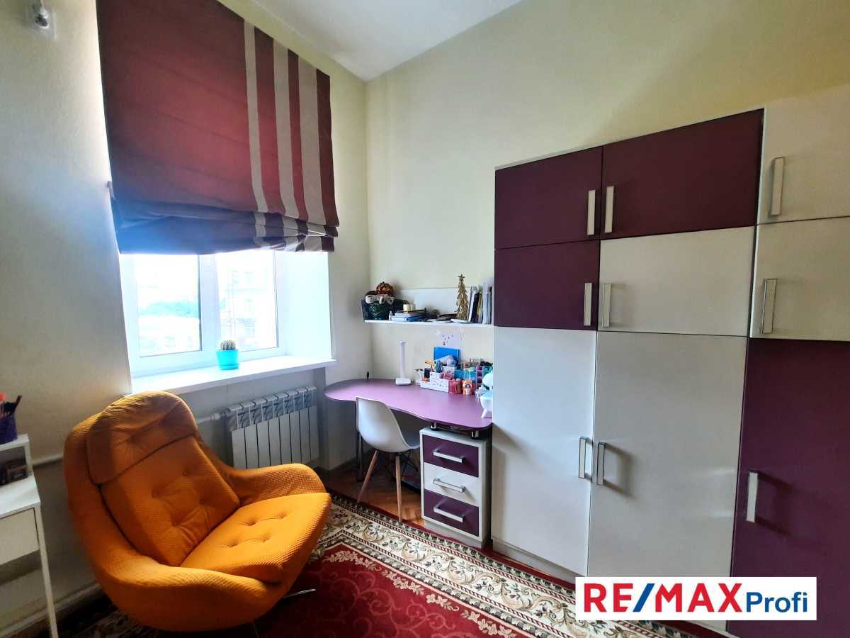 Продаж 2-кімнатної квартири 67 м², Лютеранська вул., 8