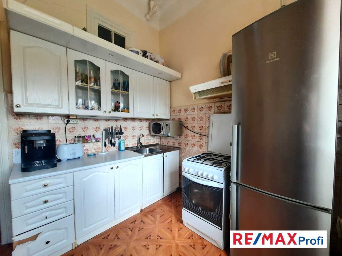 Продаж 2-кімнатної квартири 67 м², Лютеранська вул., 8