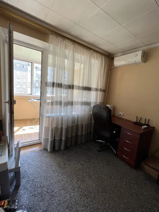 Продажа 2-комнатной квартиры 50 м², Александра Поля просп.