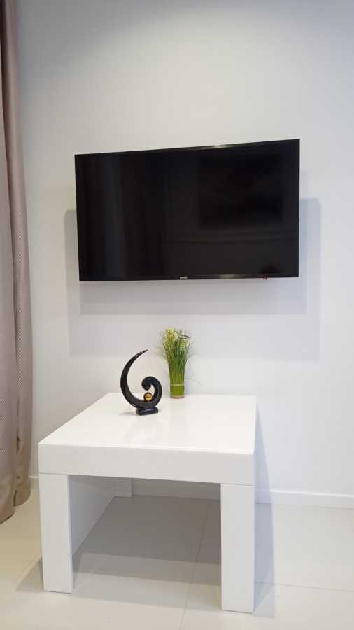 Аренда 1-комнатной квартиры 55 м², Жилянская ул., 68