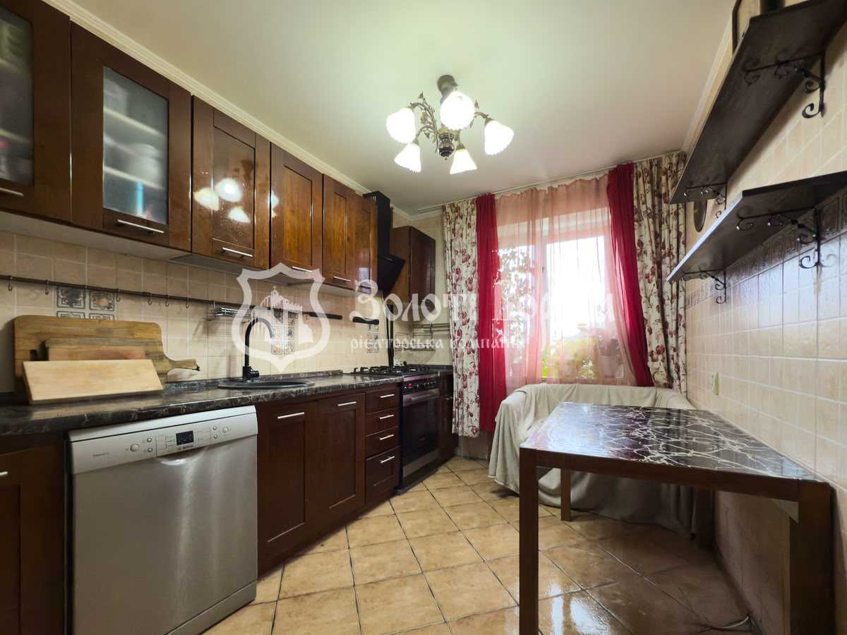 Продажа 3-комнатной квартиры 70.7 м², Приречная ул., 17Д