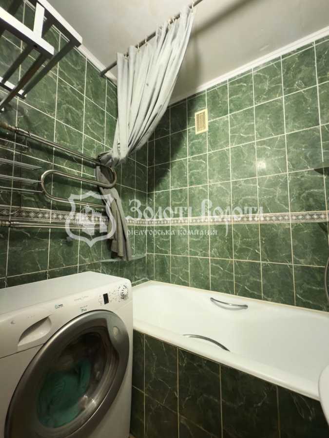 Продажа 3-комнатной квартиры 70.7 м², Приречная ул., 17Д