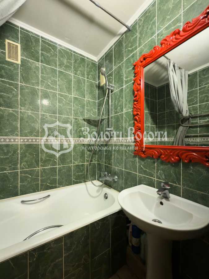 Продажа 3-комнатной квартиры 70.7 м², Приречная ул., 17Д