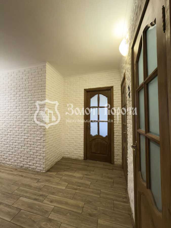 Продажа 3-комнатной квартиры 70.7 м², Приречная ул., 17Д