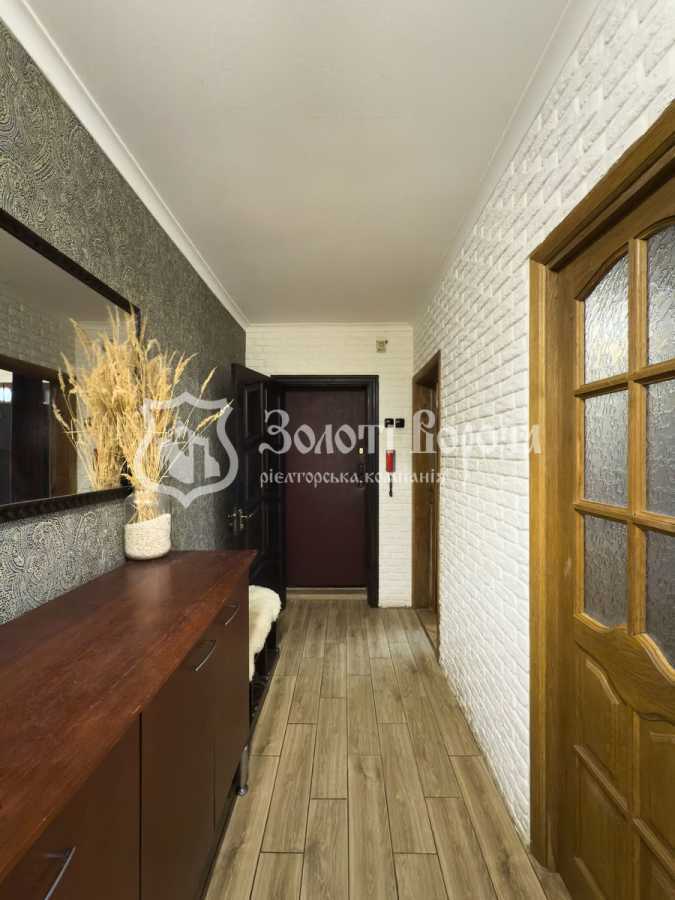 Продажа 3-комнатной квартиры 70.7 м², Приречная ул., 17Д
