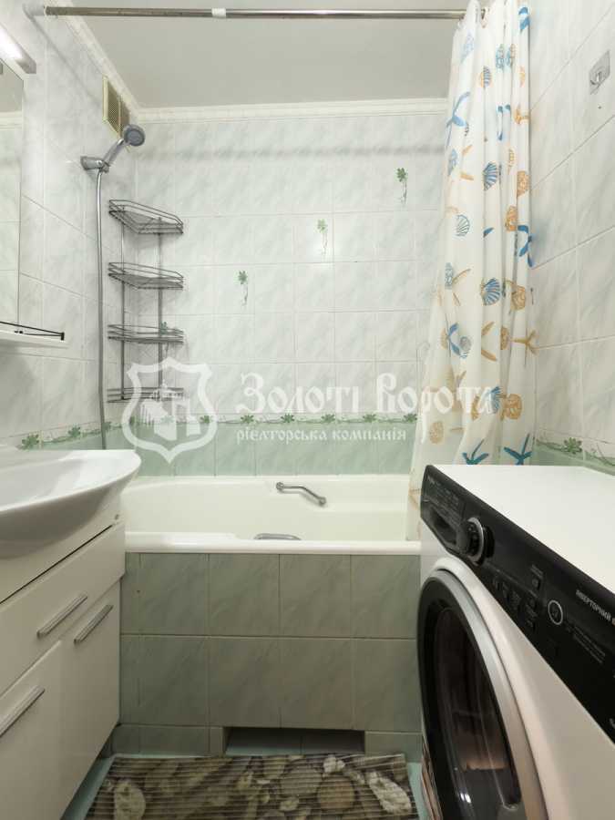 Продажа 2-комнатной квартиры 52.8 м², Миропольская ул., 37