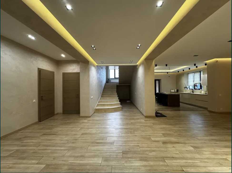 Продажа дома 284 м², Святоюрківська, 41