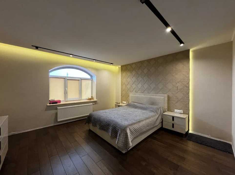 Продажа дома 284 м², Святоюрківська, 41