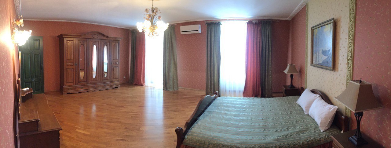 Оренда 3-кімнатної квартири 200 м², Костянтинівська вул.