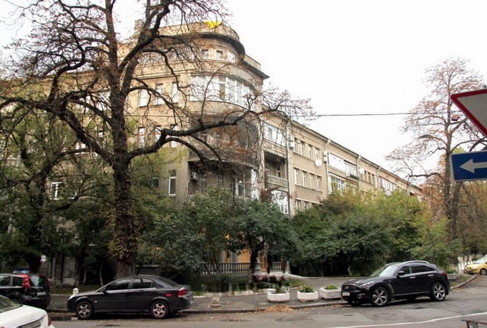 Продажа 2-комнатной квартиры 75 м², Академика Богомольца ул.