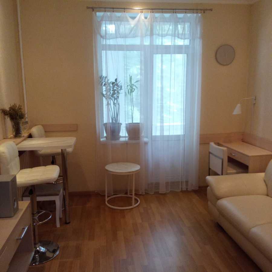 Оренда 2-кімнатної квартири 53 м², Єреванська вул., 5