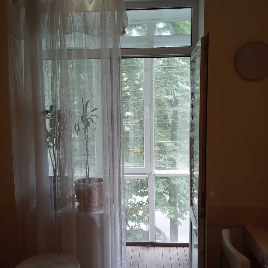 Оренда 2-кімнатної квартири 53 м², Єреванська вул., 5