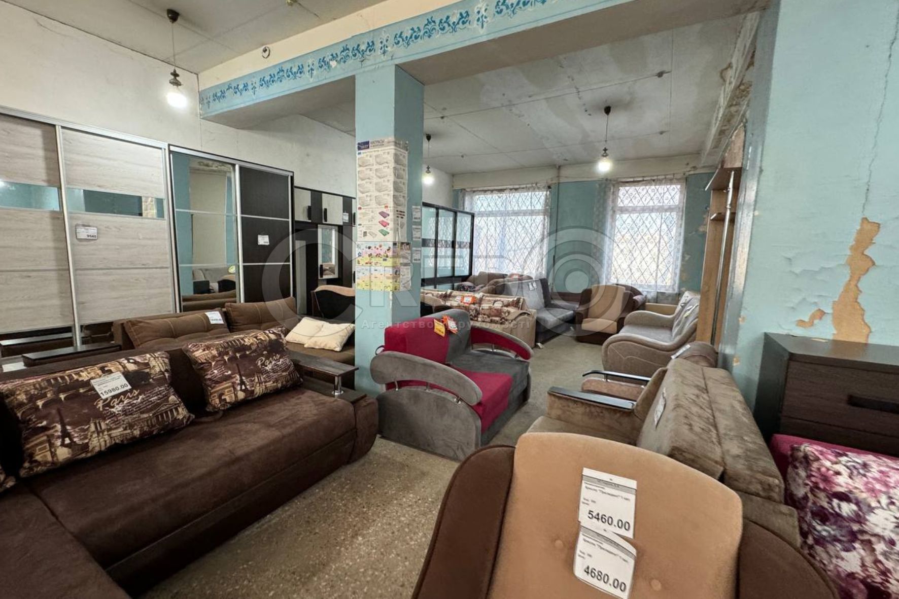 Продаж магазину 350 м², Павла Глазового вул.