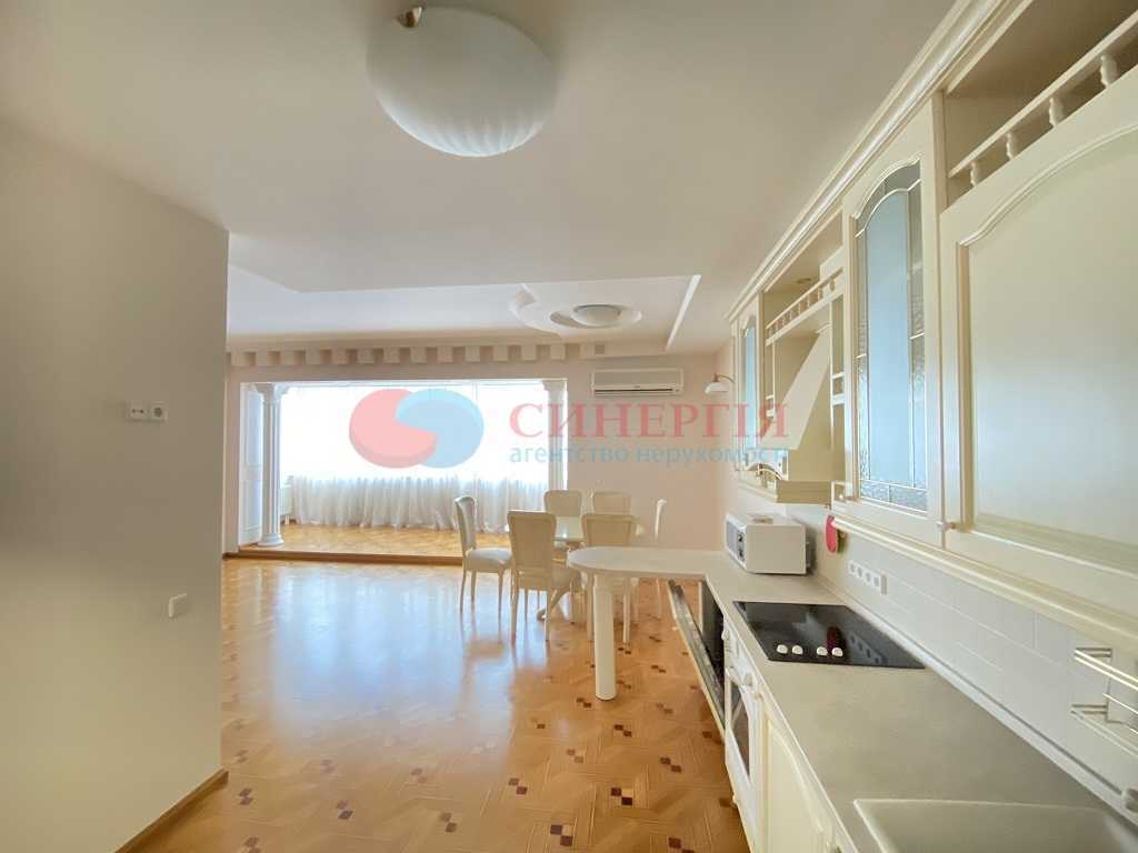 Аренда 4-комнатной квартиры 176 м², Тургенєвська, 49