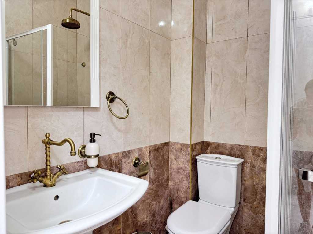 Продажа коттеджа 220 м², Евгения Гребинки ул.