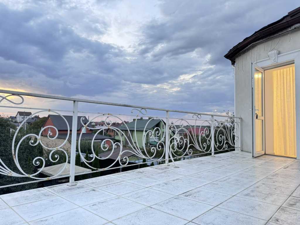 Продажа коттеджа 220 м², Евгения Гребинки ул.
