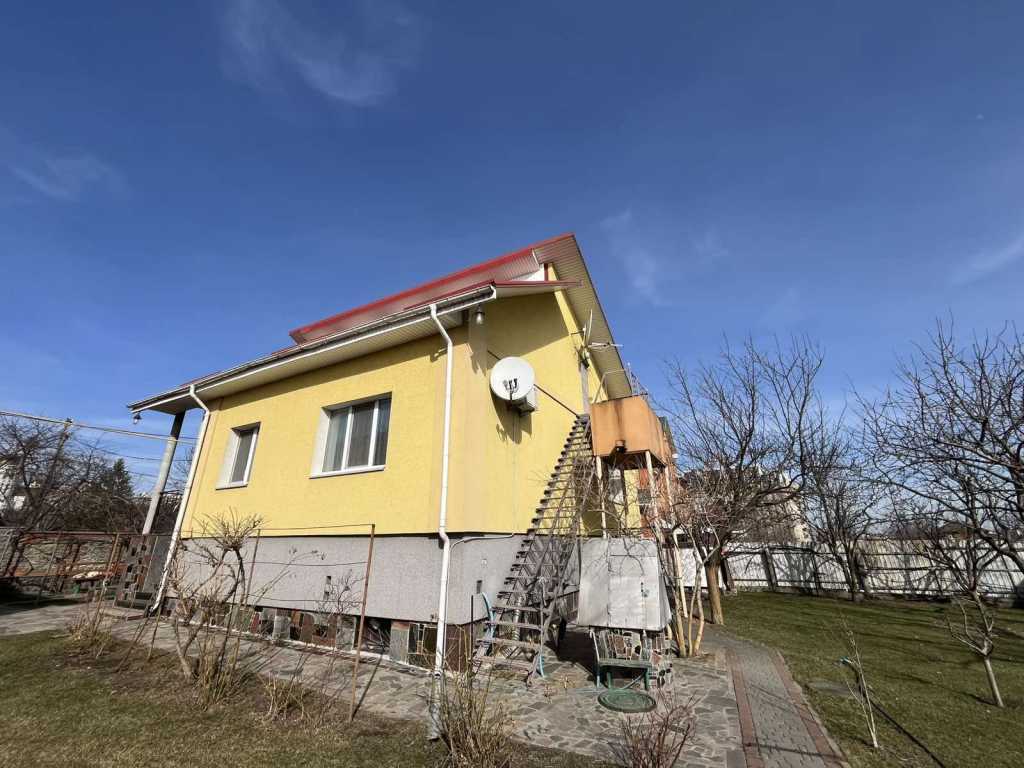Продажа коттеджа 90 м², Левка Ревуцкого ул.
