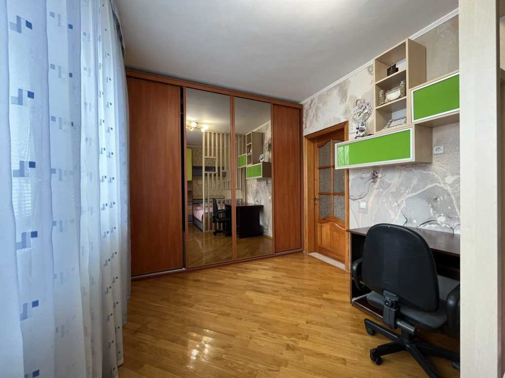 Продажа коттеджа 90 м², Левка Ревуцкого ул.