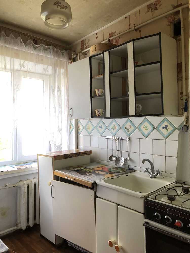 Продажа 3-комнатной квартиры 50.7 м², Кирилловская ул., 110
