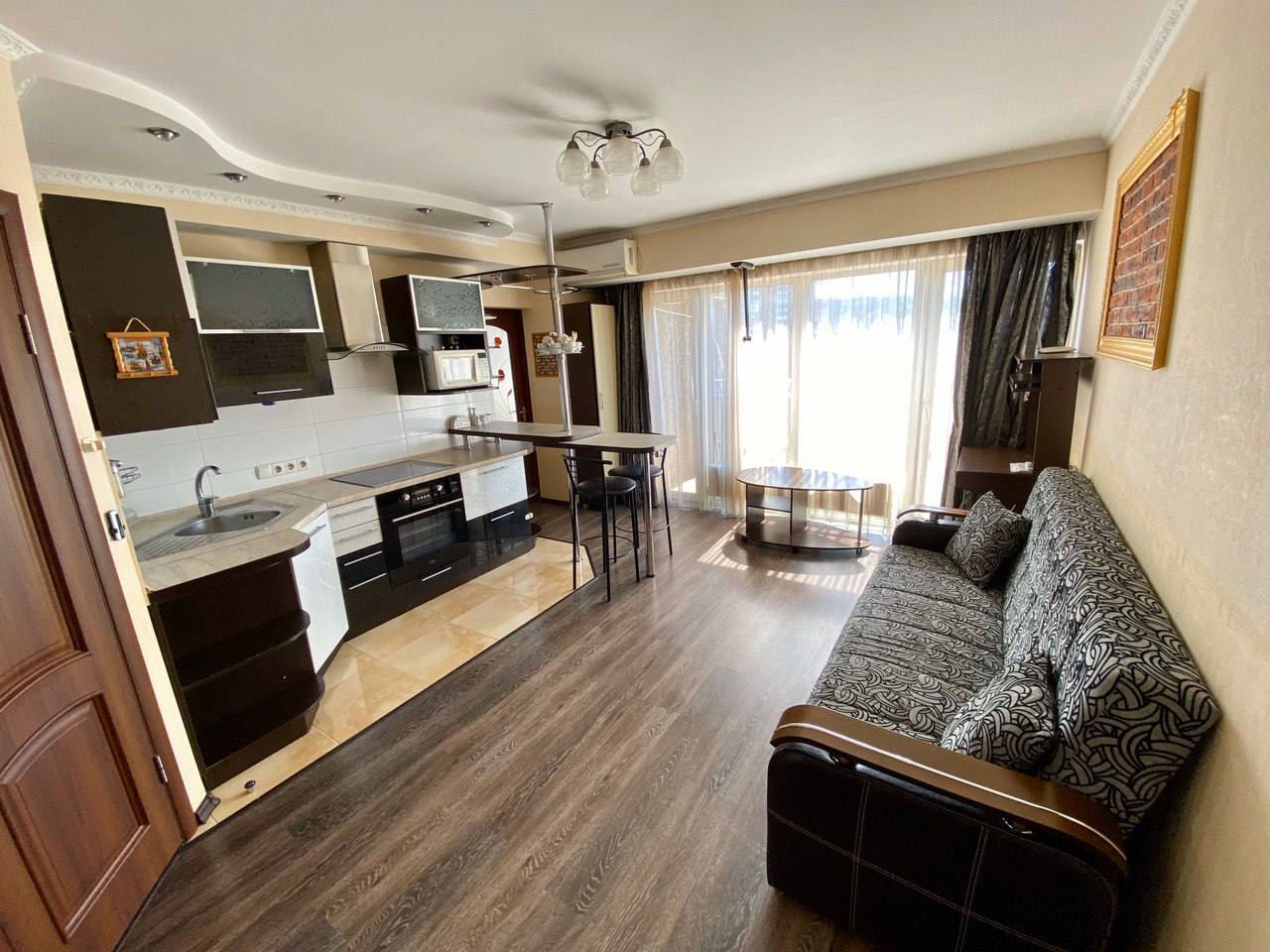 Оренда 2-кімнатної квартири 65 м², Олександра Поля просп.