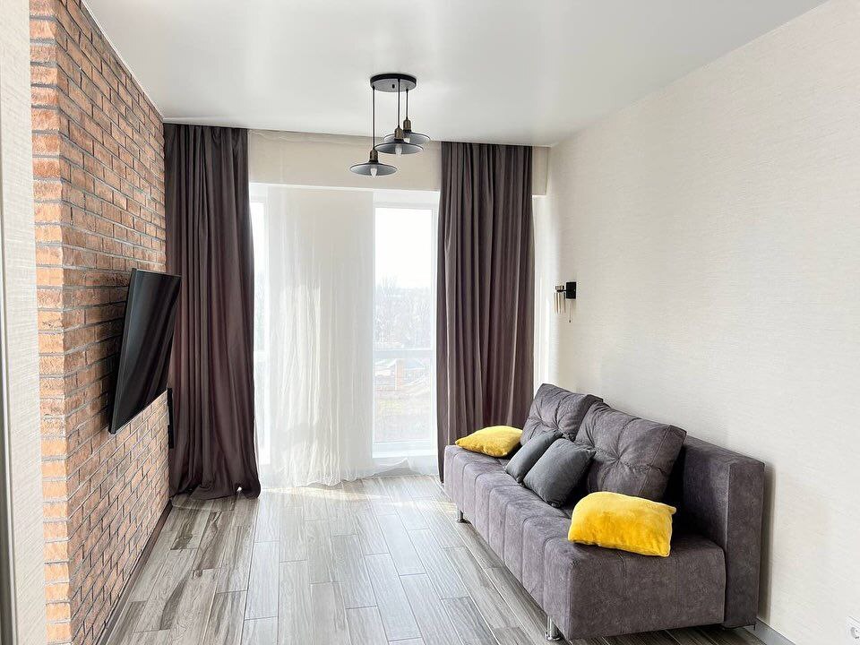 Продаж 1-кімнатної квартири 40 м², Ульянова вул.