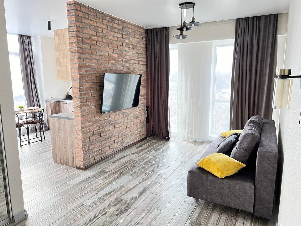 Продаж 1-кімнатної квартири 40 м², Ульянова вул.