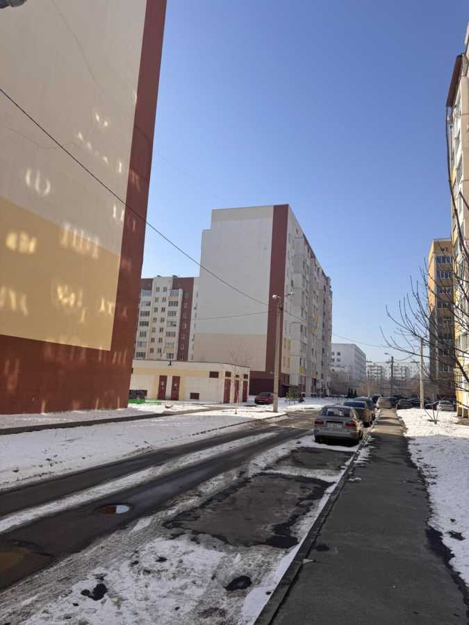 Продажа 1-комнатной квартиры 48 м², Драгоманова ул., 6Б