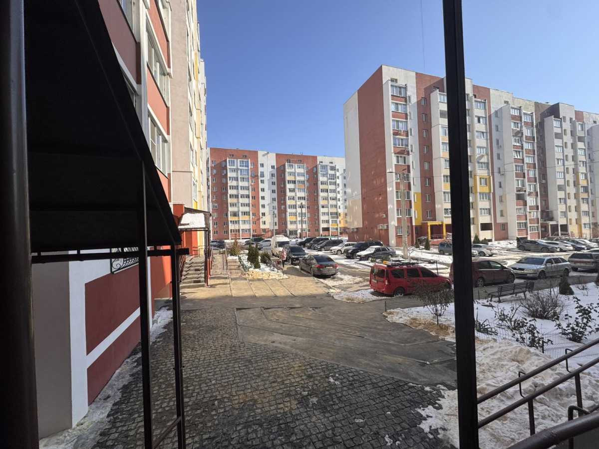 Продажа 1-комнатной квартиры 48 м², Драгоманова ул., 6Б
