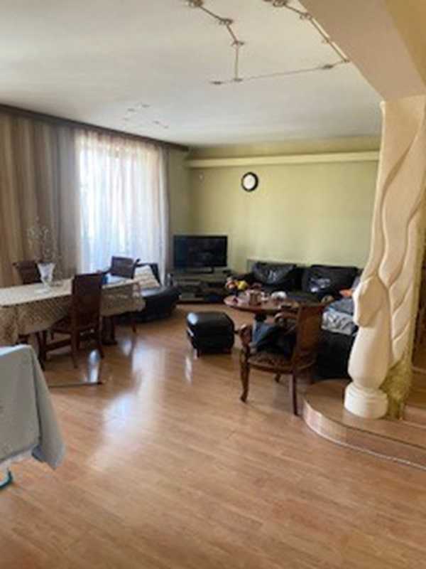 Продажа 4-комнатной квартиры 154.5 м², Данилевского ул.