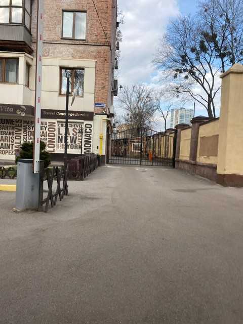 Продажа 4-комнатной квартиры 154.5 м², Данилевского ул.