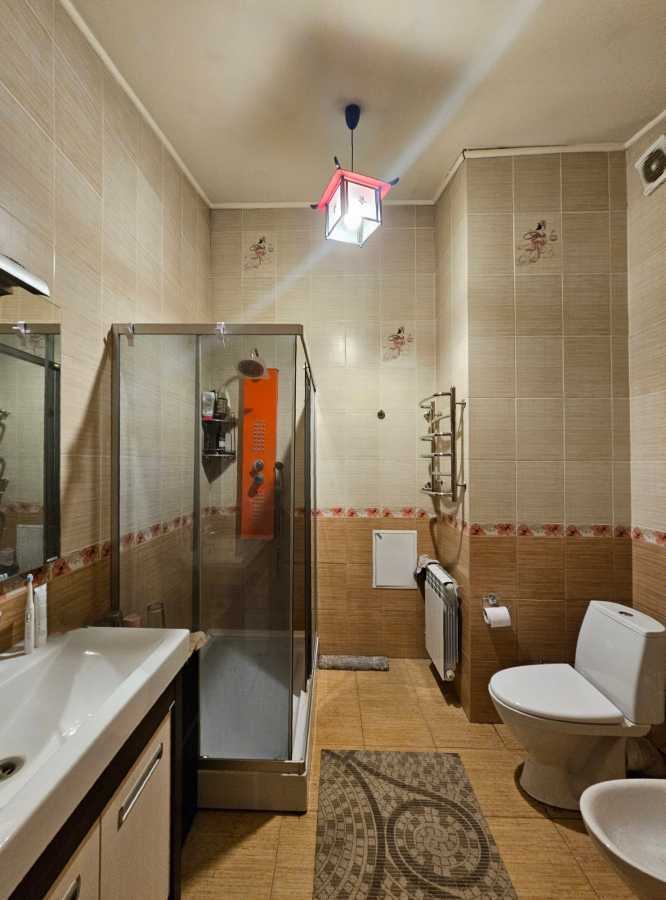 Продаж 5-кімнатної квартири 120 м², Володимира Антоновича вул., 122