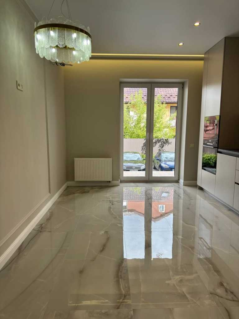 Продажа 2-комнатной квартиры 73 м², Лысенко ул., 10