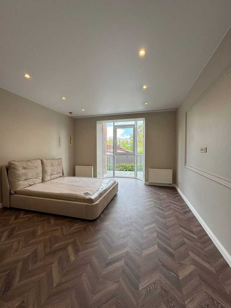 Продажа 2-комнатной квартиры 73 м², Лысенко ул., 10