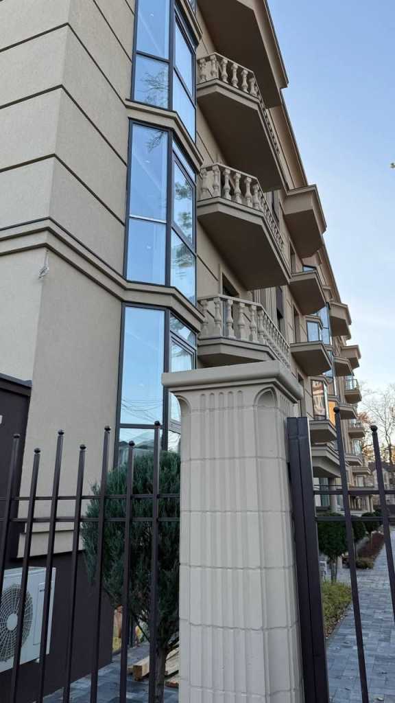 Продажа 2-комнатной квартиры 73 м², Лысенко ул., 10
