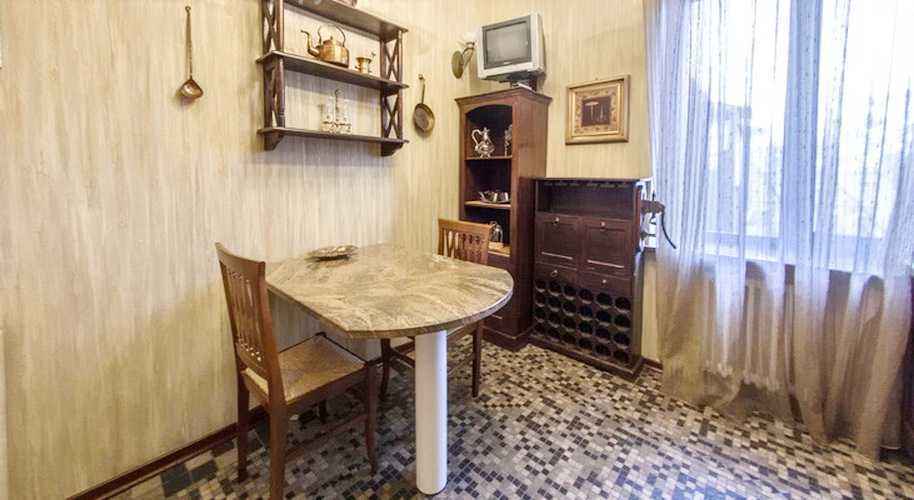 Продажа 2-комнатной квартиры 76 м², Институтская ул., 24/7