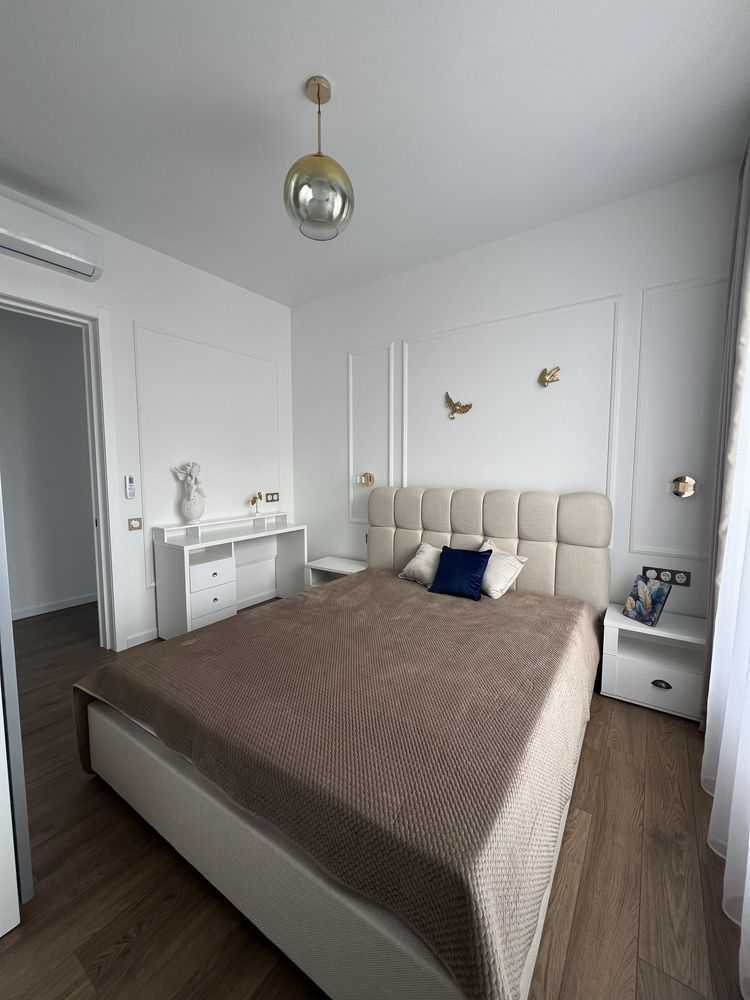 Аренда 1-комнатной квартиры 52 м², Владимирская ул., 86а