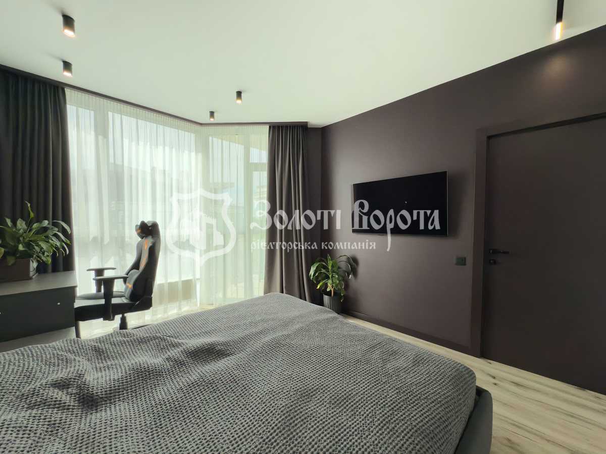 Продажа 2-комнатной квартиры 78 м², Радистов ул., 40в