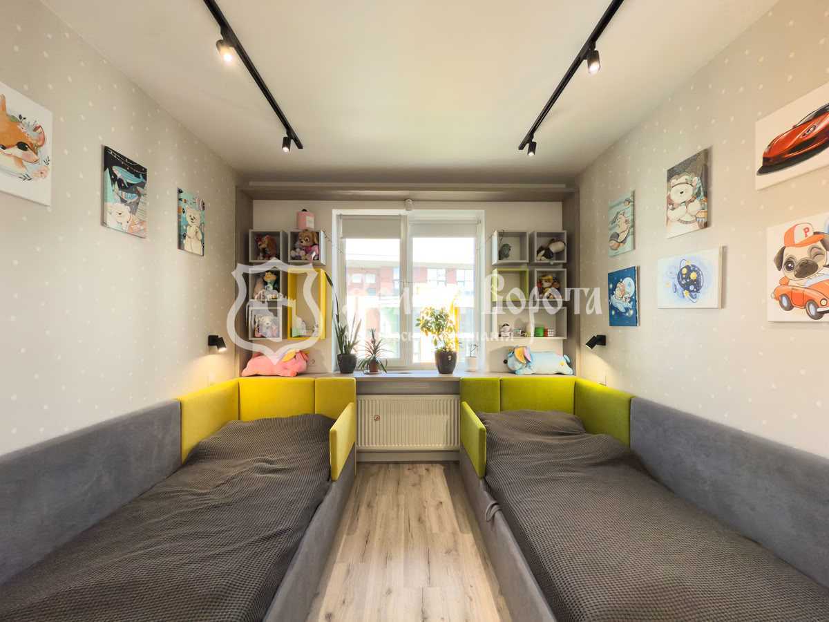 Продажа 2-комнатной квартиры 78 м², Радистов ул., 40в