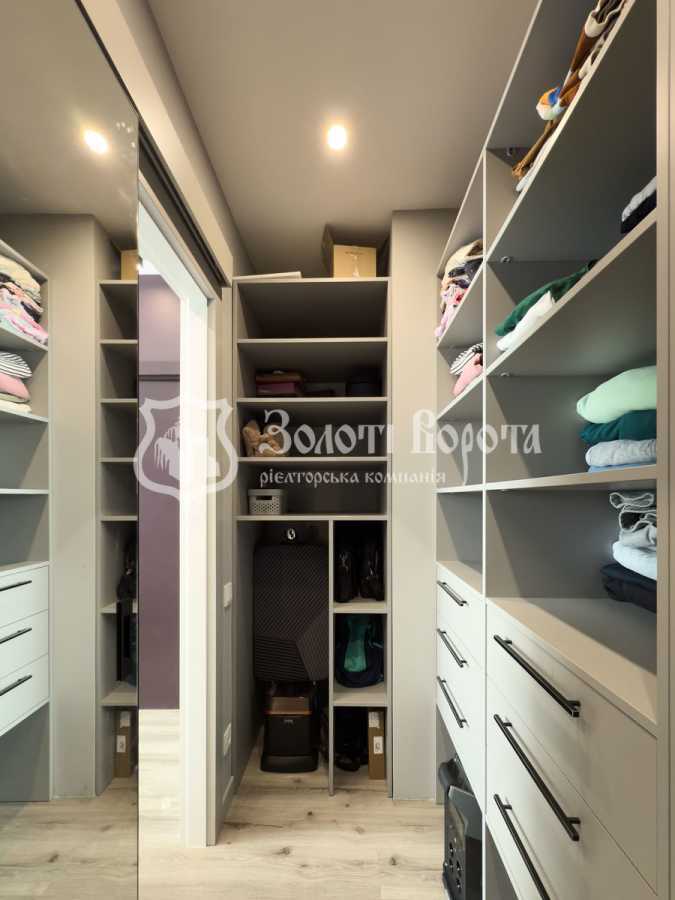 Продажа 2-комнатной квартиры 78 м², Радистов ул., 40в