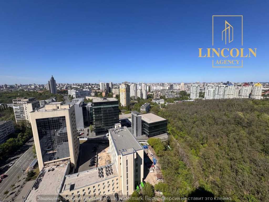 Продаж 3-кімнатної квартири 130 м², Солом'янська вул., 15А