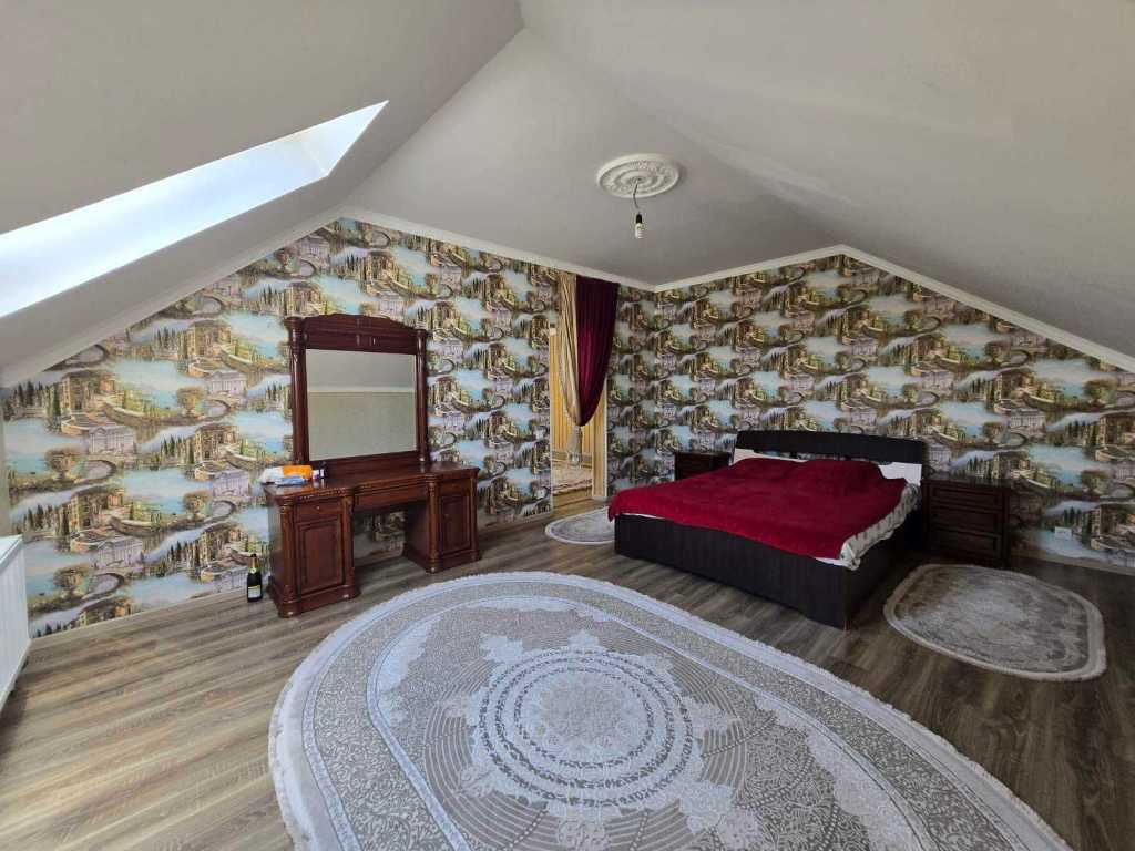 Продаж будинку 250 м², Соснова вул.