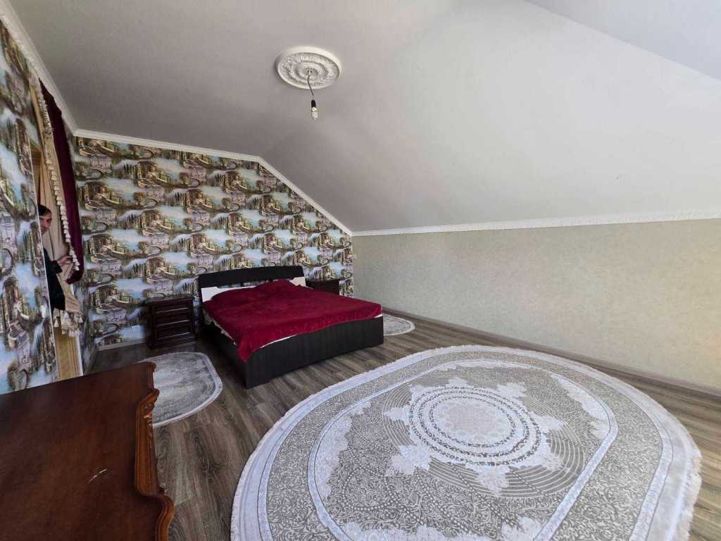 Продаж будинку 250 м², Соснова вул.