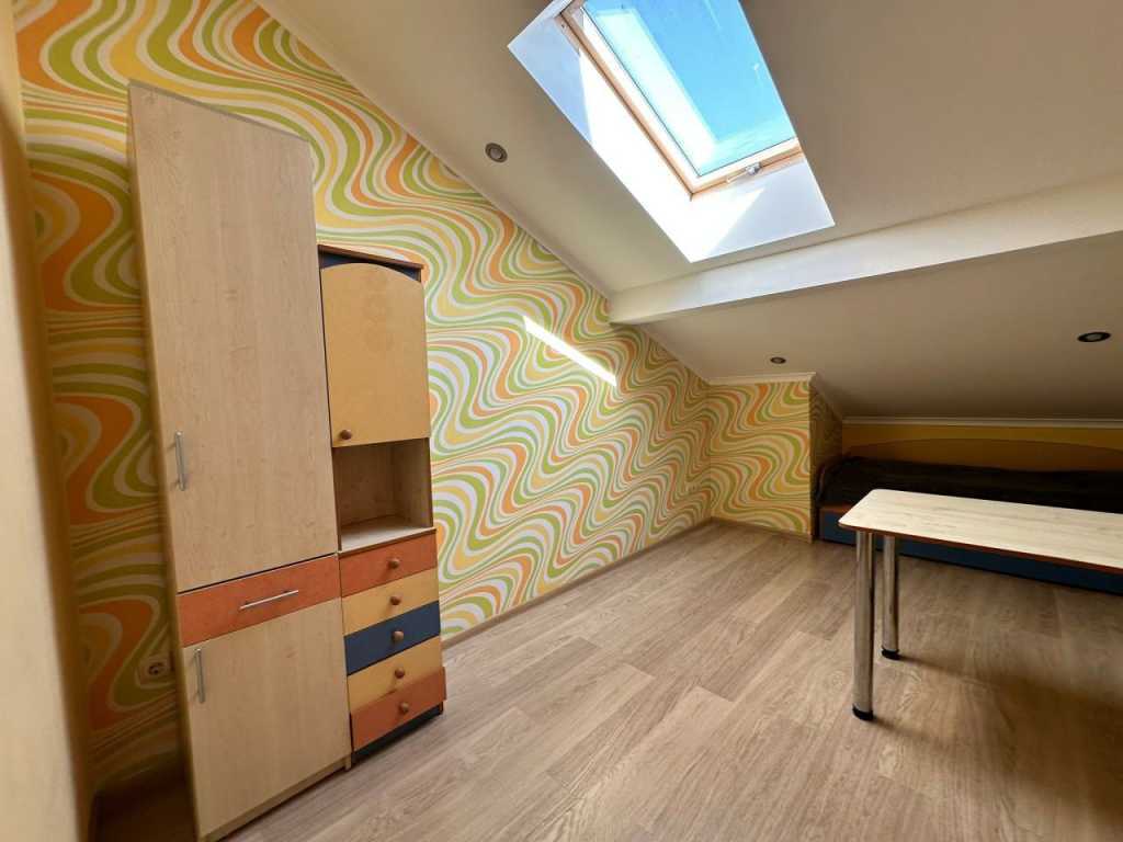 Продажа 3-комнатной квартиры 130 м², Леси Украинки ул.