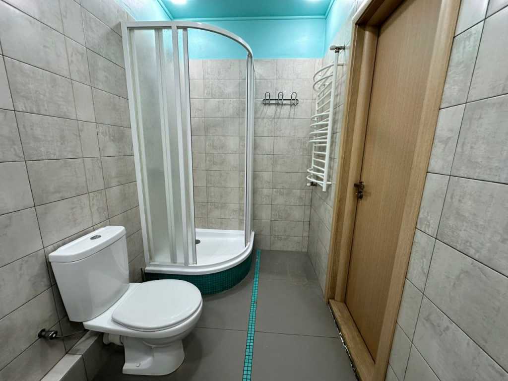 Продажа 3-комнатной квартиры 130 м², Леси Украинки ул.