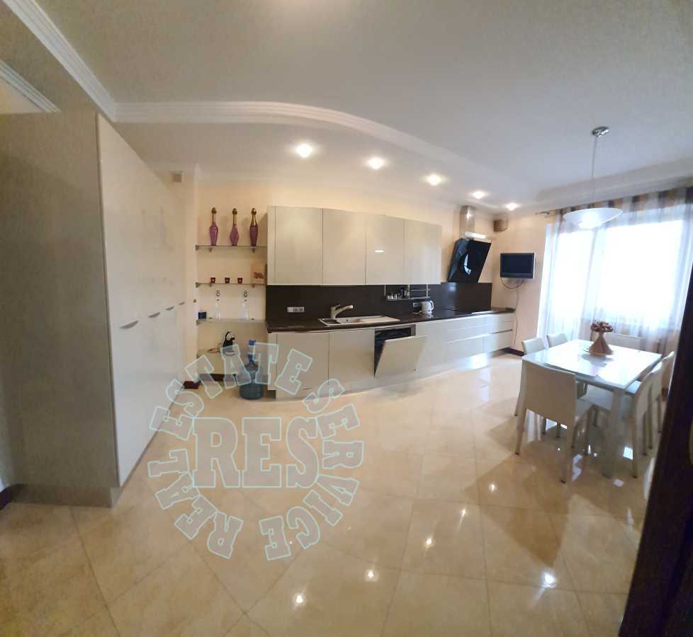 Аренда 3-комнатной квартиры 150 м², Уликовая ул., Тургенєвська, 28а-30а